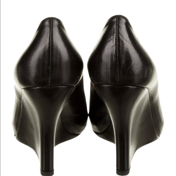 NWOB Giorgio Armani Size 38.5 Black Leather Round Toe Wedge Heel - Picture 4 of 16